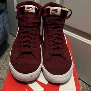 Maroon Nike retro basketball high tops size 10